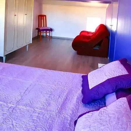 Maison Champetre A Avec Grand Jardin Holiday home *