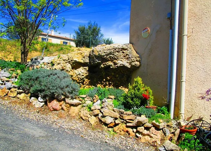 Maison Champetre A Avec Grand Jardin *